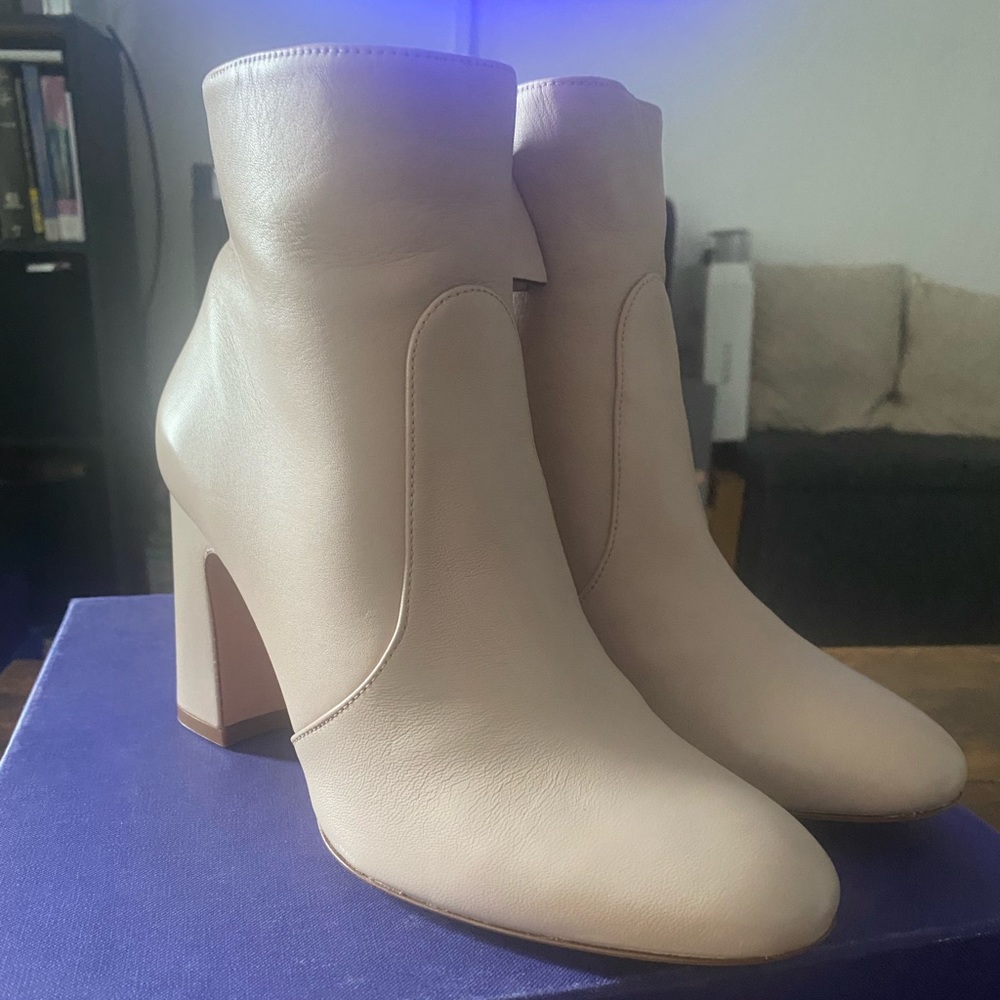 Stuart Weitzman Nell Bootie Dolce Dress Nappa
